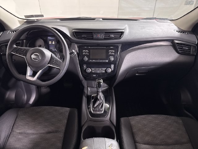 Used 2017 Nissan Rogue Sport SV AWD/4WD image 18
