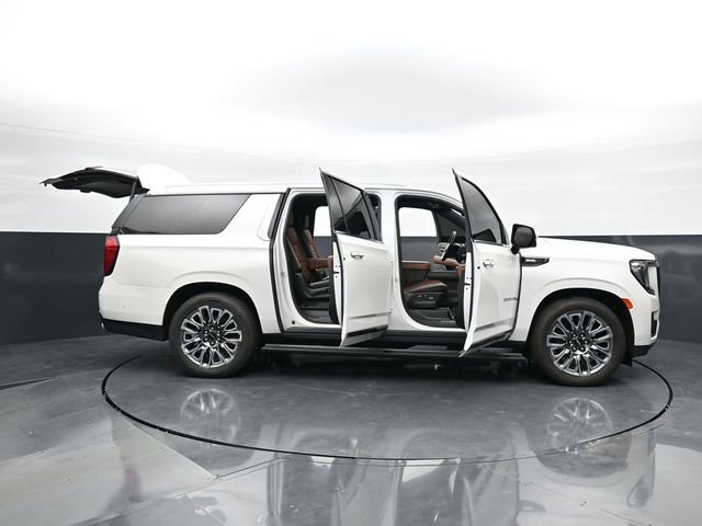 Used 2023 GMC Yukon XL Denali Ultimate AWD/4WD image 50