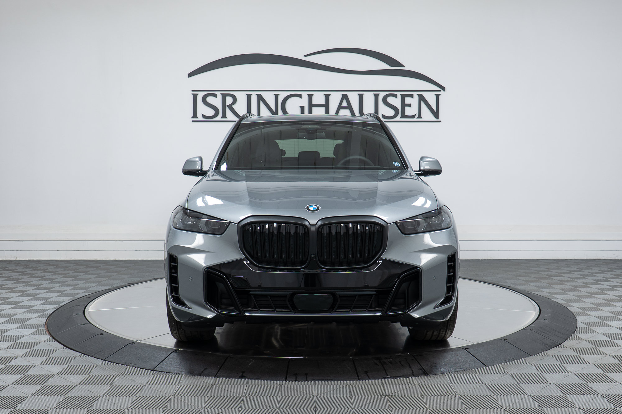 New 2026 BMW X5 xDrive40i w/ M Sport Package AWD/4WD image 2