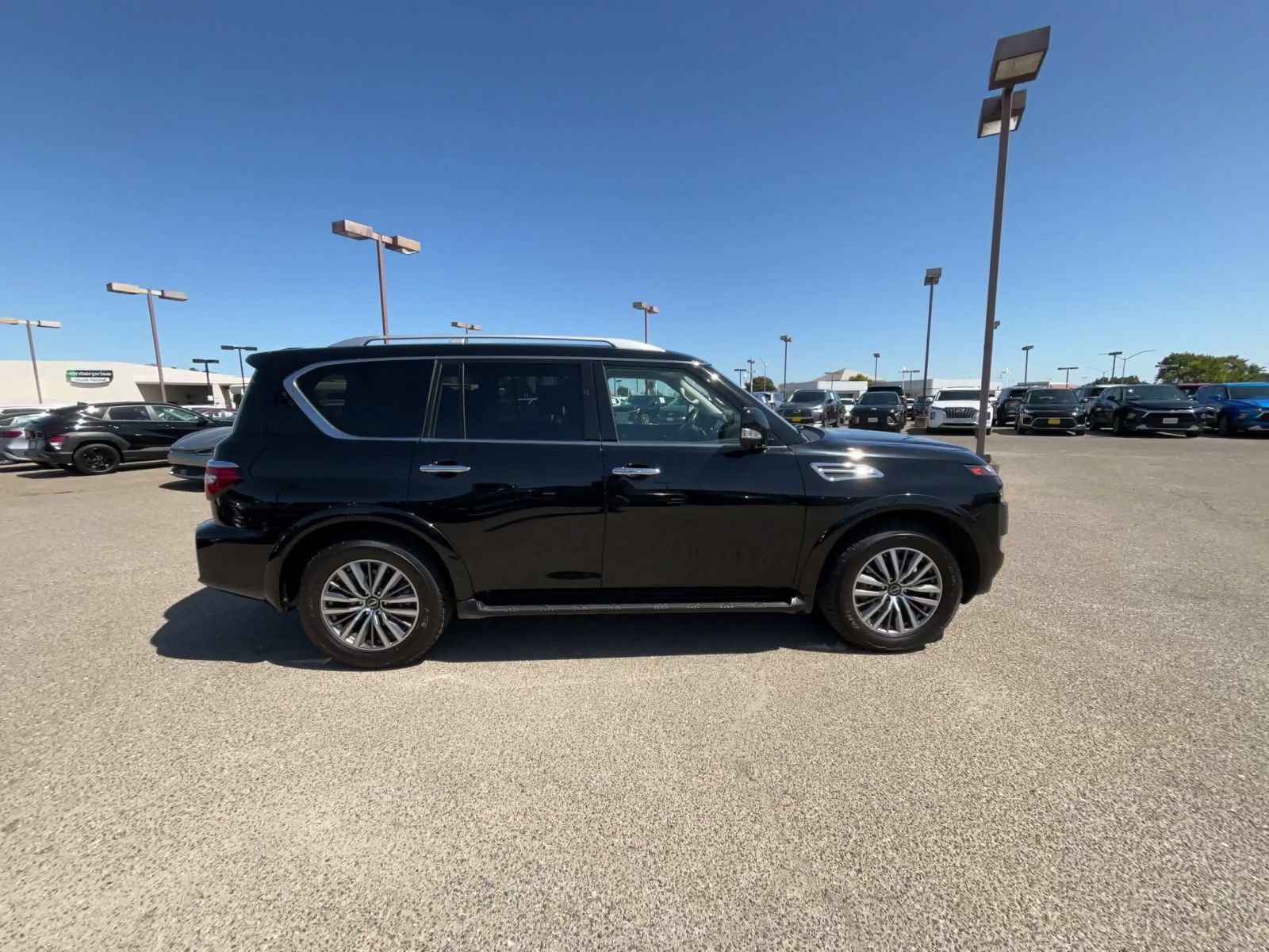 Used 2024 Nissan Armada SL RWD image 15