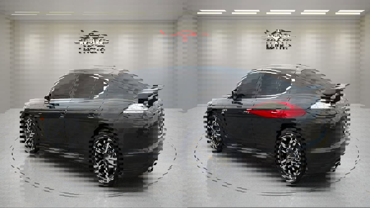 Used 2012 Porsche Panamera S image 3