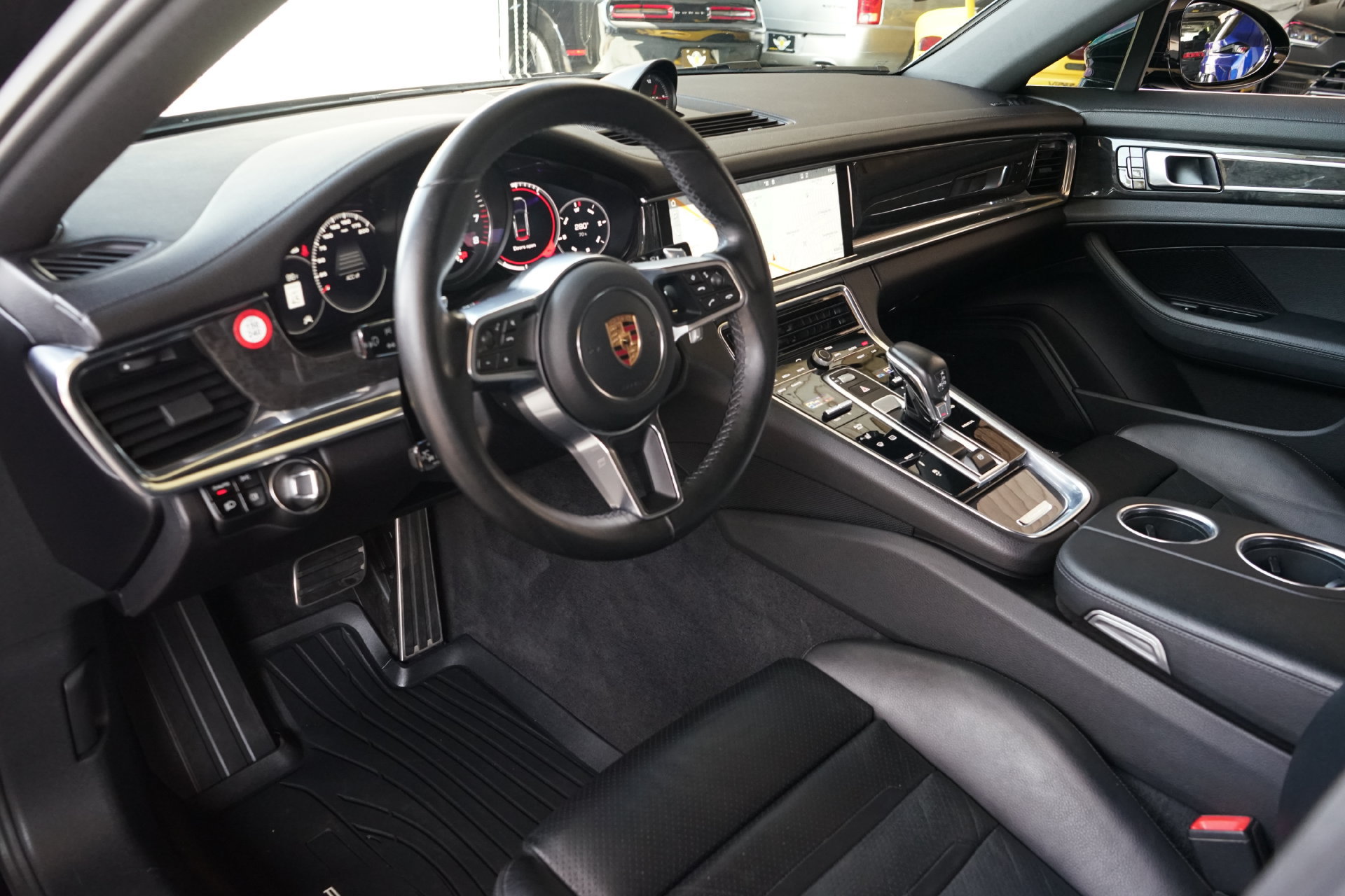 Used 2017 Porsche Panamera 4S AWD/4WD image 2