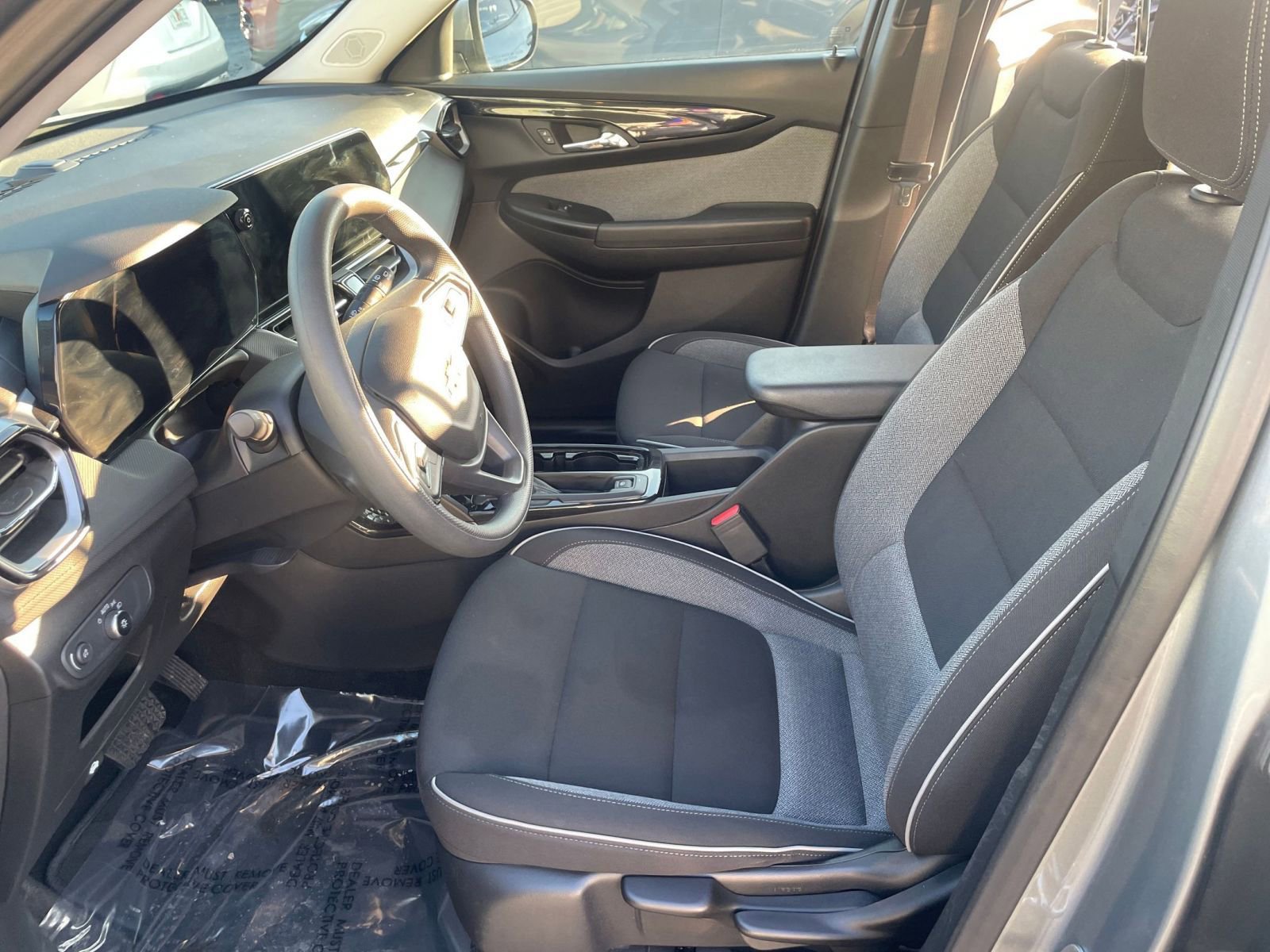 Used 2025 Chevrolet TrailBlazer LT image 22