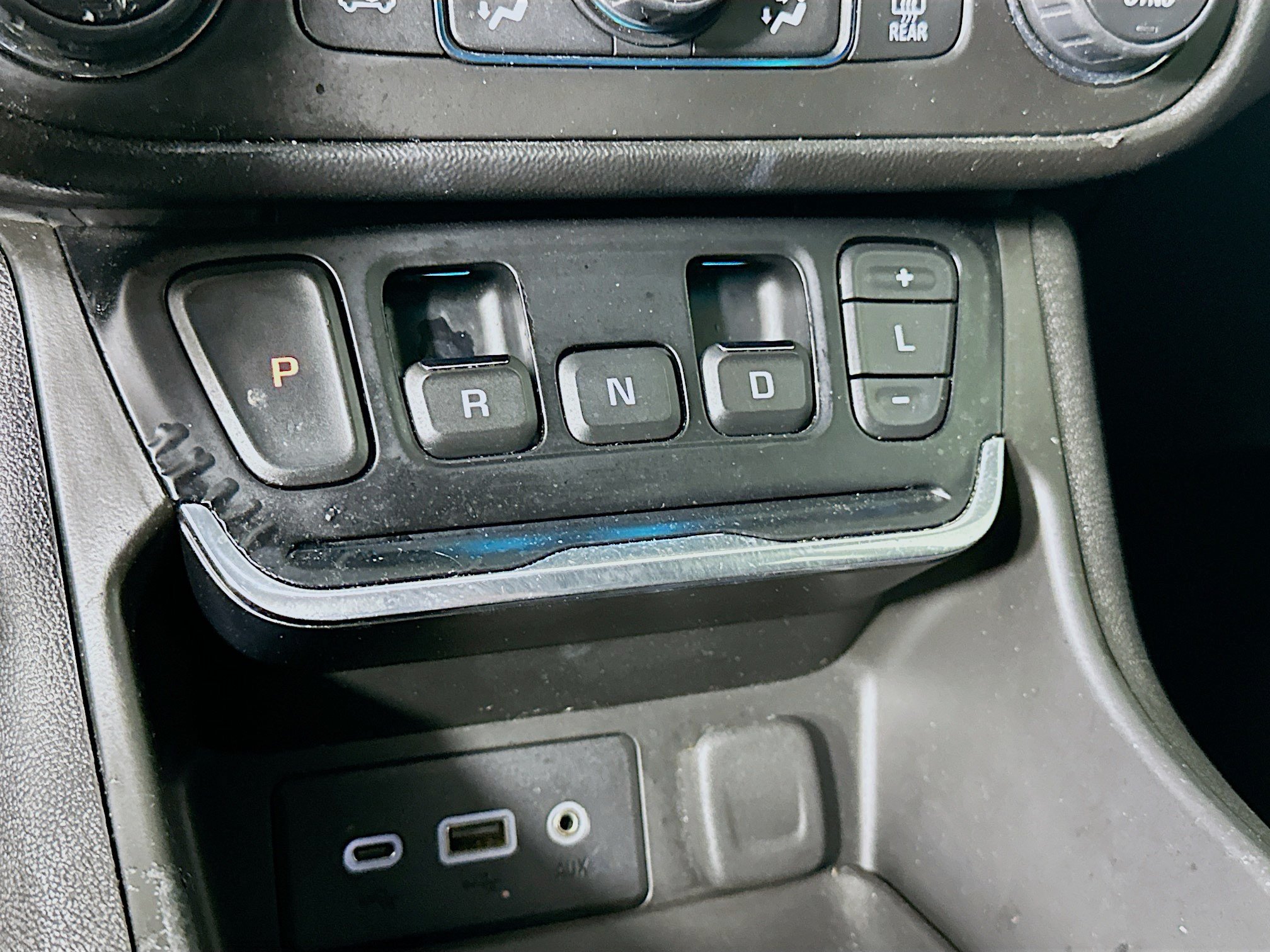 Used 2018 GMC Terrain SLE w/ Driver Convenience Package FWD image 24