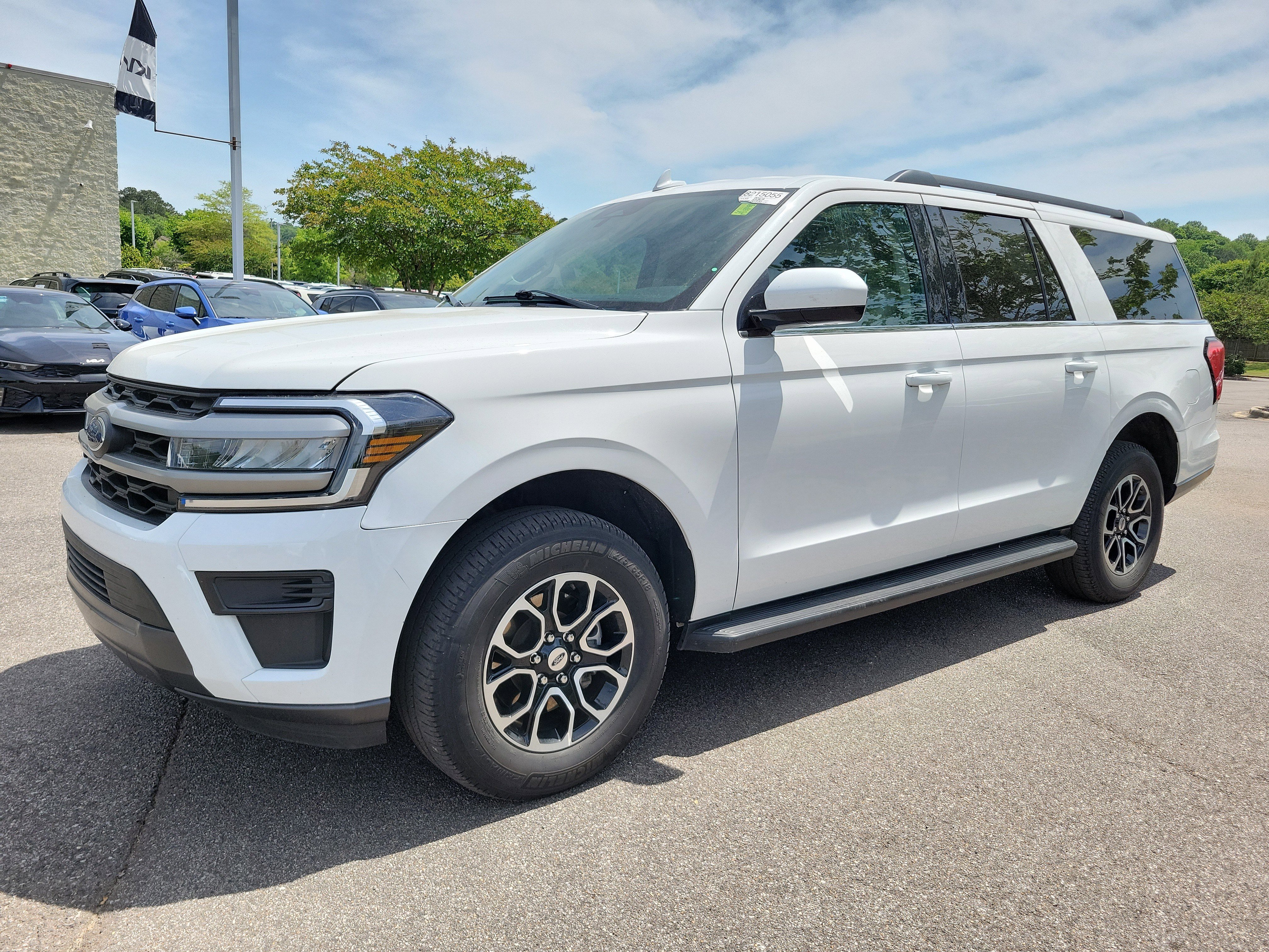 Used 2024 Ford Expedition Max XLT AWD/4WD image 21