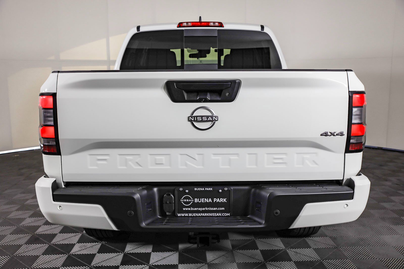 New 2025 Nissan Frontier SV w/ SV Convenience Package image 14