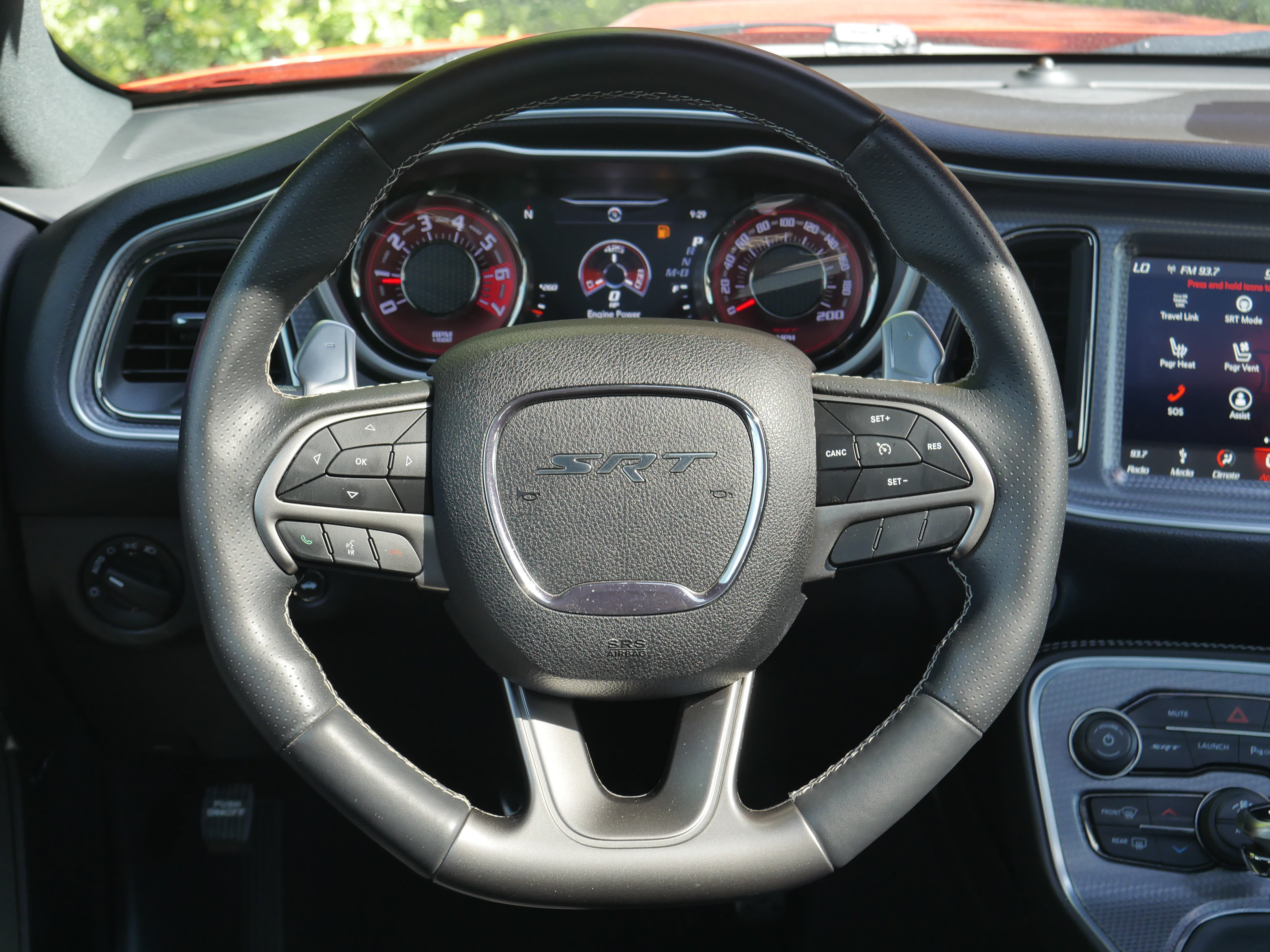 Used 2018 Dodge Challenger SRT Hellcat RWD image 6