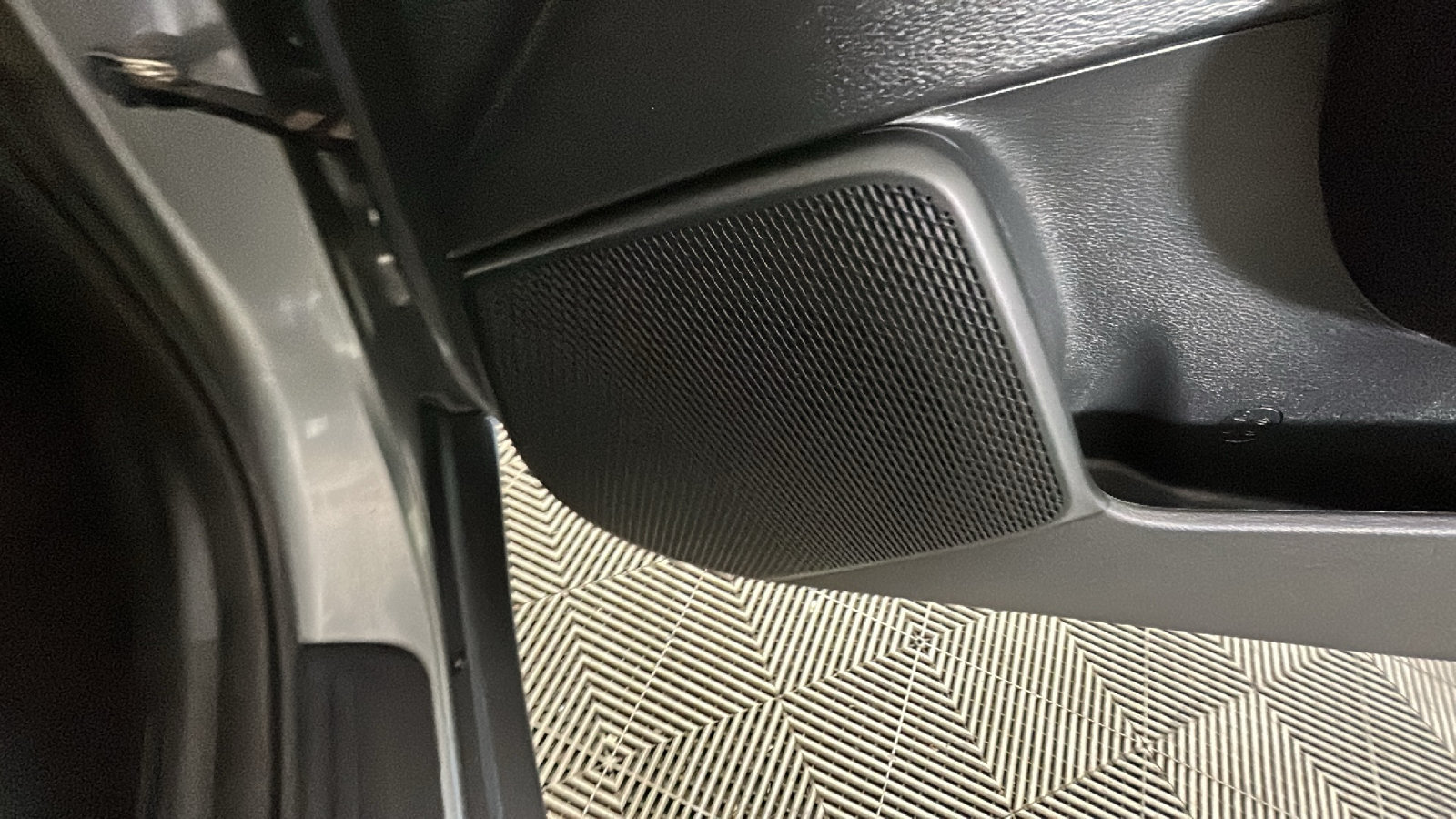 Used 2022 Kia Soul LX FWD image 36