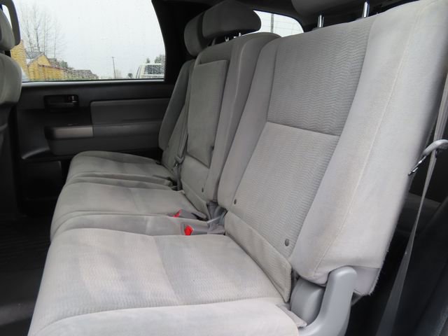 Used 2017 Toyota Sequoia SR5 AWD/4WD image 35