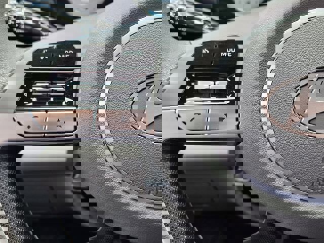 Used 2024 Hyundai Elantra SEL image 26