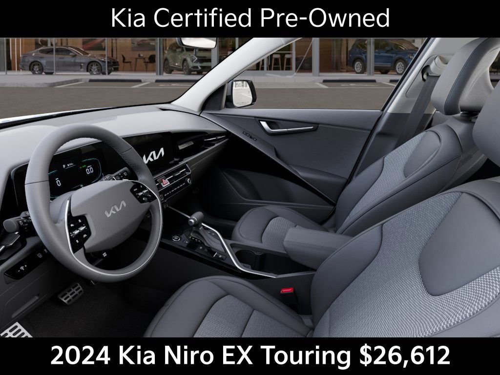 Used 2024 Kia Niro EX Touring image 18