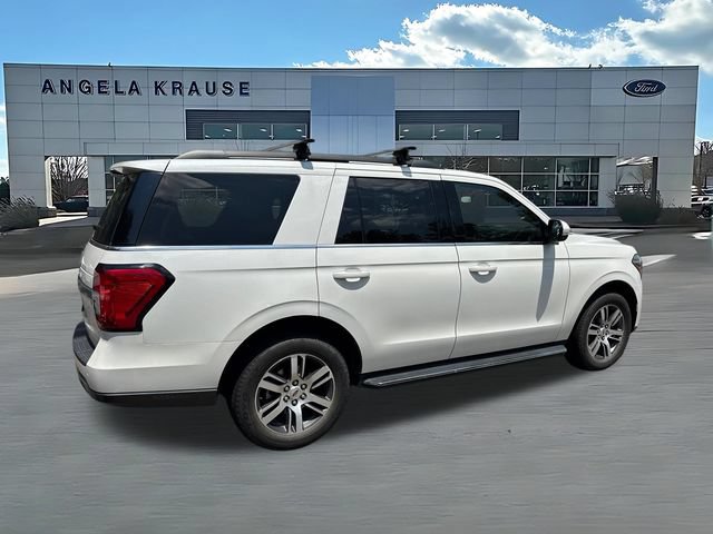 Used 2022 Ford Expedition XLT AWD/4WD image 6