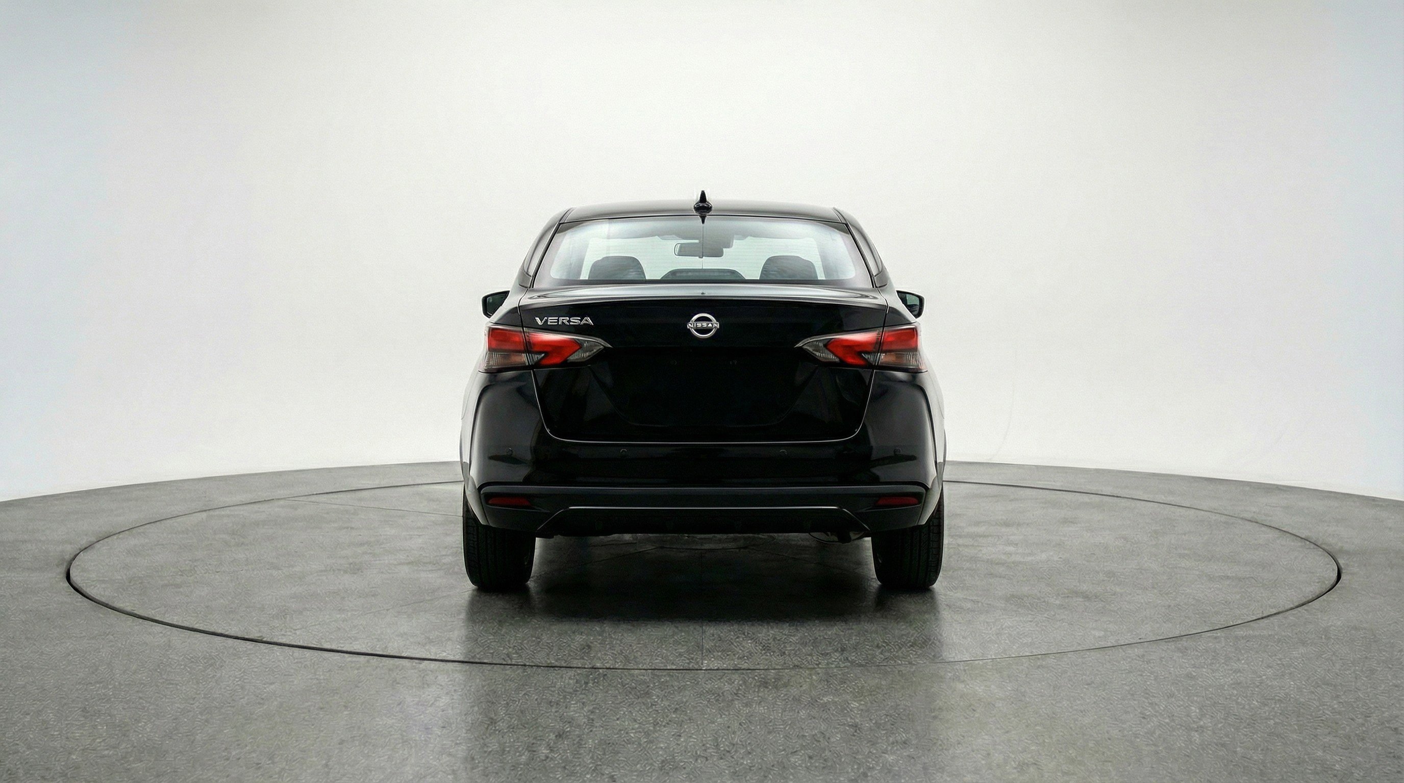 Used 2025 Nissan Versa SV FWD image 7