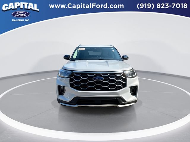 Certified 2025 Ford Explorer Platinum w/ Ultimate Package AWD/4WD image 3