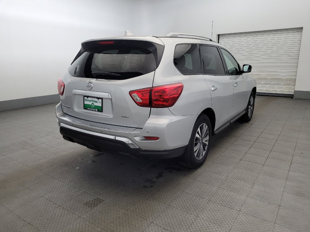 Used 2020 Nissan Pathfinder S image 9