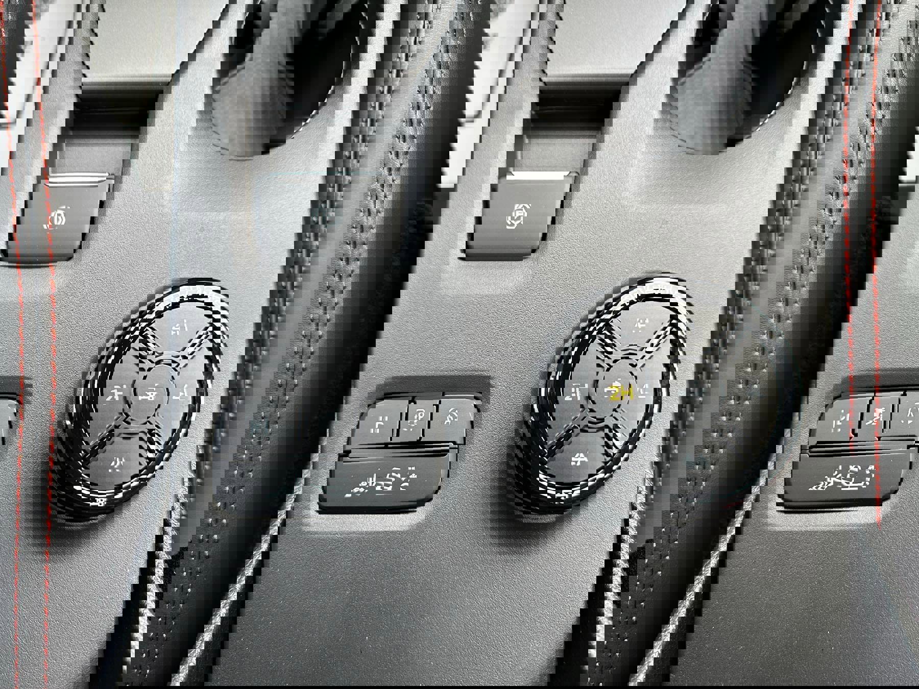 New 2025 Ford Ranger Raptor image 24