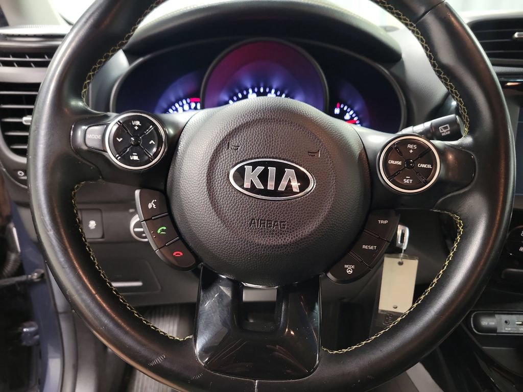 Used 2016 Kia Soul + w/ Audio Package FWD image 18