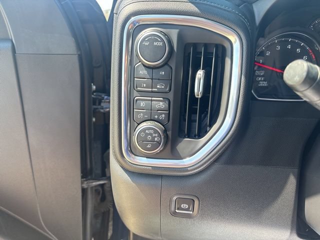 Used 2020 Chevrolet Silverado 1500 RST AWD/4WD image 15
