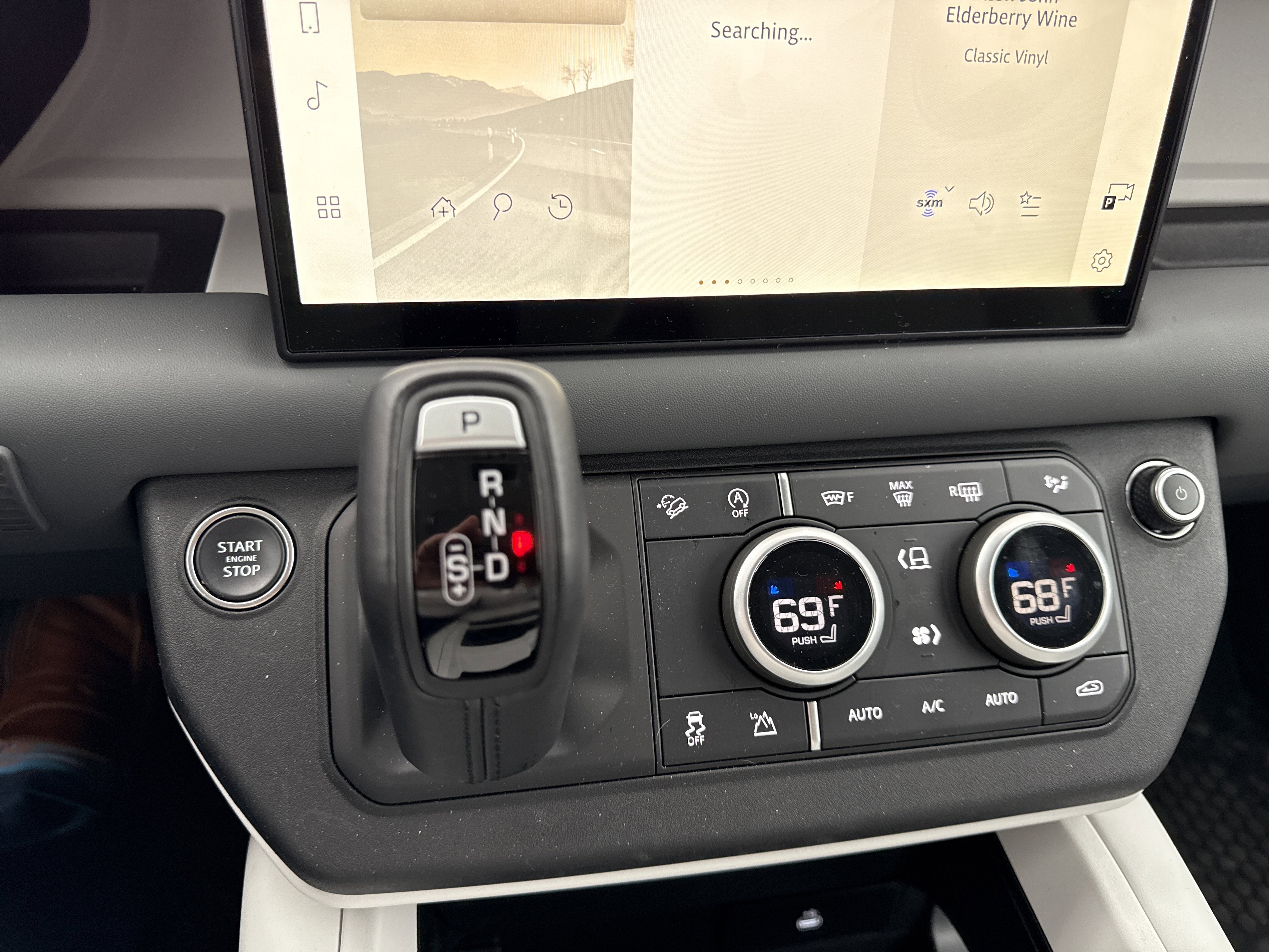 New 2025 Land Rover Defender 110 S image 11