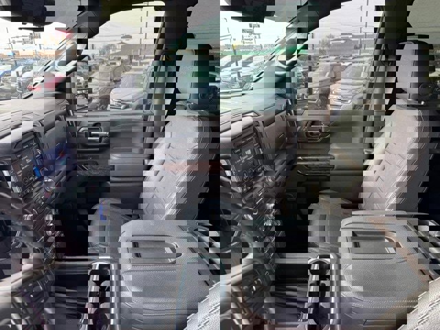 Used 2020 GMC Sierra 3500 Denali w/ Denali Ultimate Package image 18