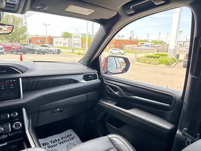 Used 2022 GMC Yukon Denali w/ Denali Premium Package AWD/4WD image 66