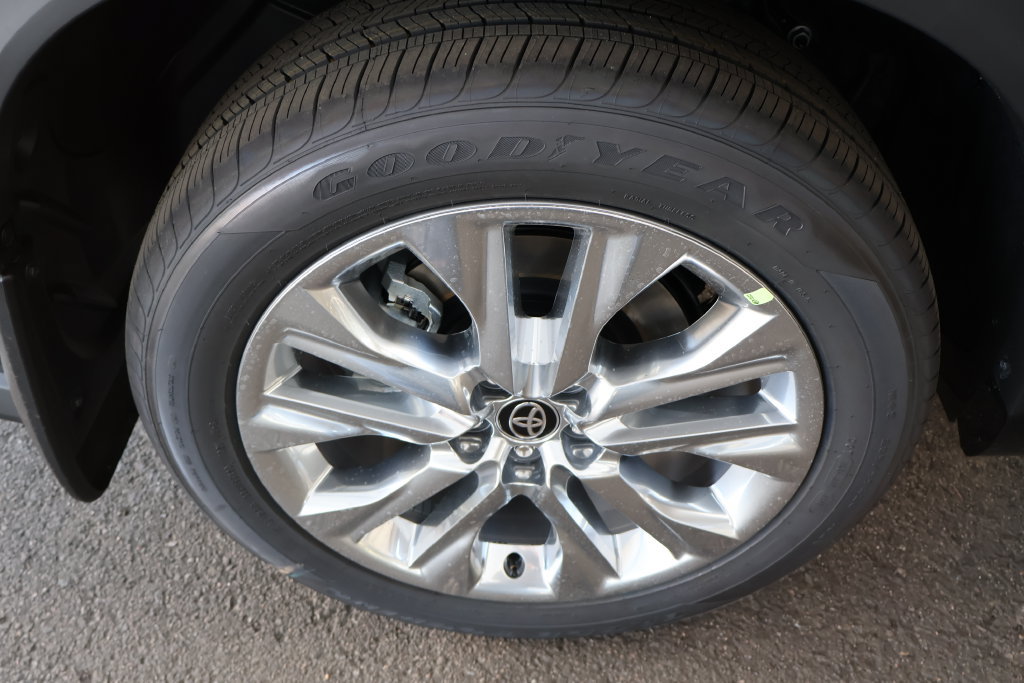 New 2026 Toyota Highlander Limited AWD/4WD image 67