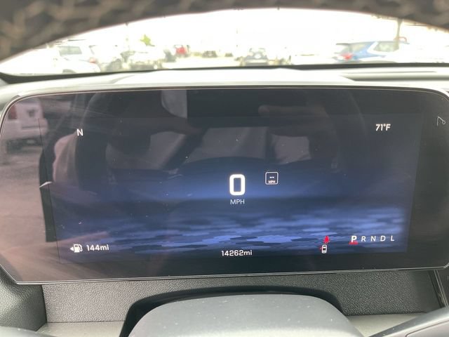 Used 2025 Chevrolet Traverse LT w/ Driver Confidence Package FWD image 15