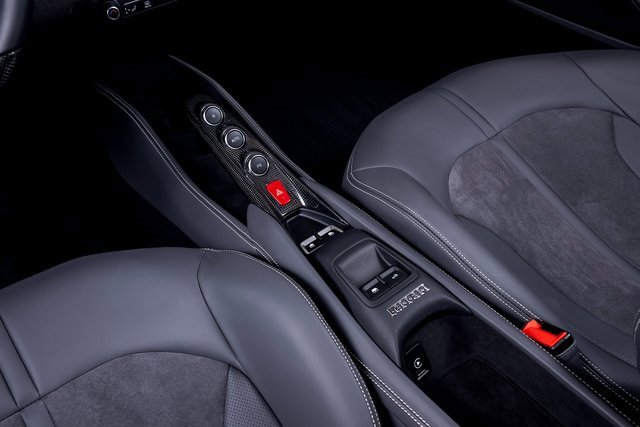 Used 2023 Ferrari F8 Tributo image 28