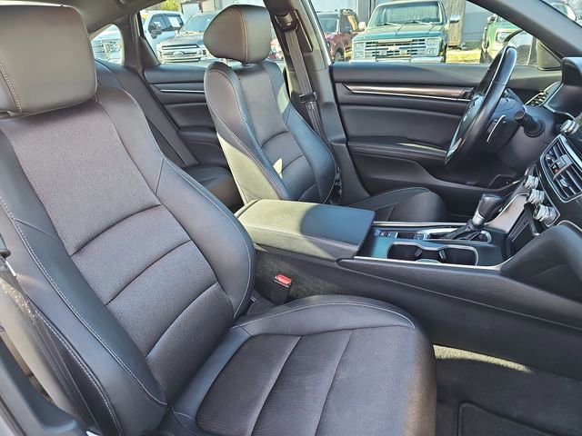 Used 2019 Honda Accord Sport image 10
