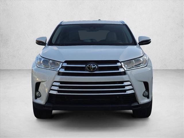 Used 2018 Toyota Highlander XLE AWD/4WD image 2