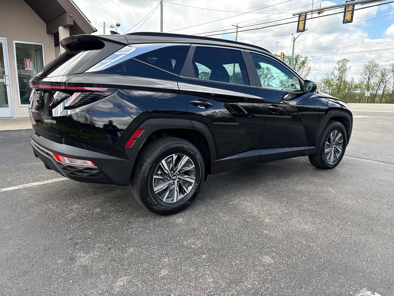 Used 2022 Hyundai Tucson Blue AWD/4WD image 5