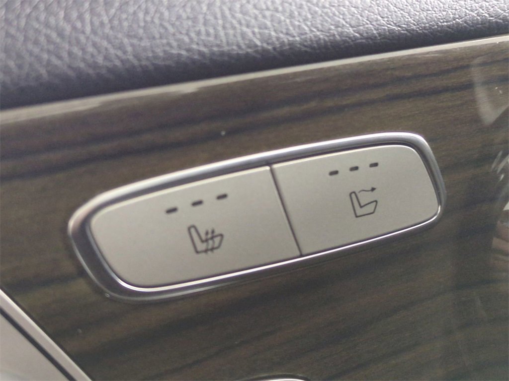 Used 2021 Mercedes-Benz C 300 4MATIC Cabriolet w/ Multimedia Package image 25