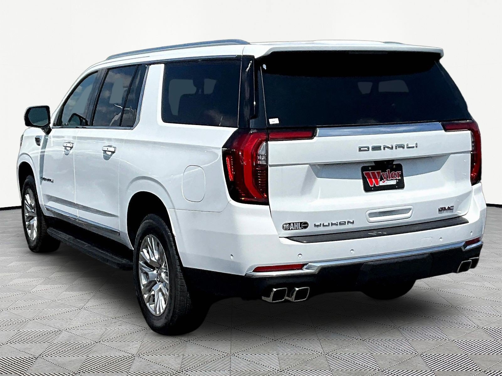 New 2026 GMC Yukon XL Denali w/ Advanced Technology Package AWD/4WD image 4