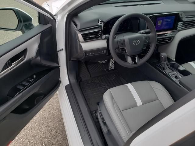 New 2026 Toyota Camry SE image 9