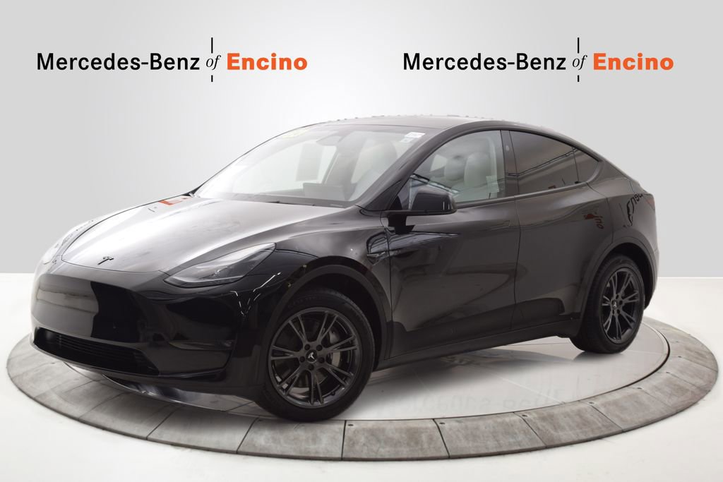 Used 2024 Tesla Model Y Long Range image 1