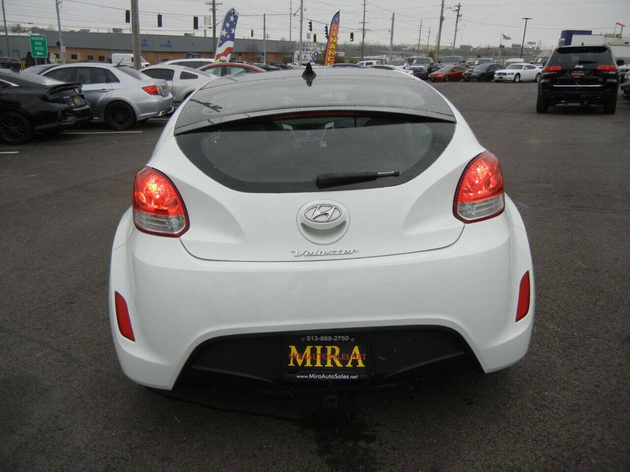 Used 2013 Hyundai Veloster image 6