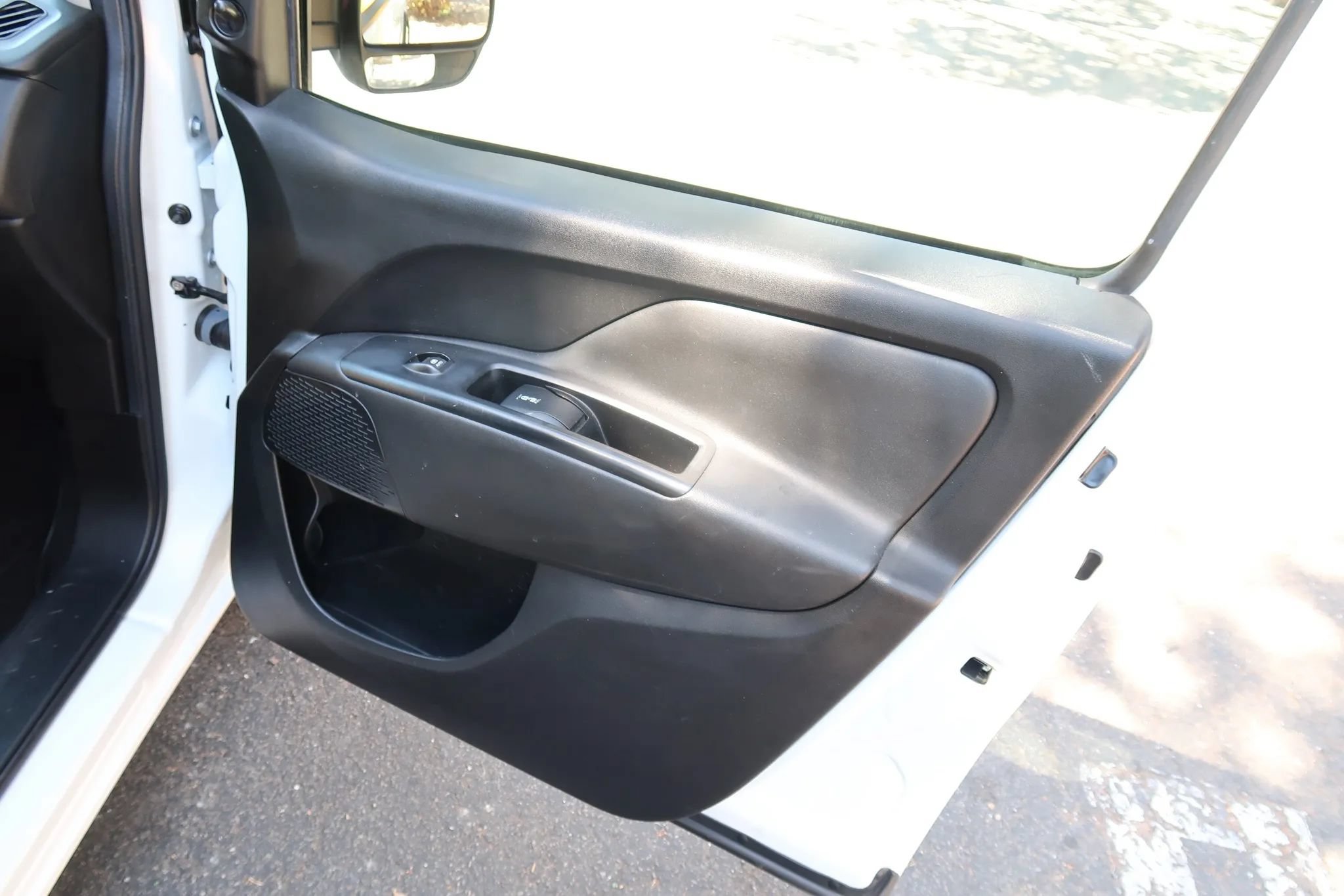 Used 2016 RAM ProMaster City Tradesman FWD image 16