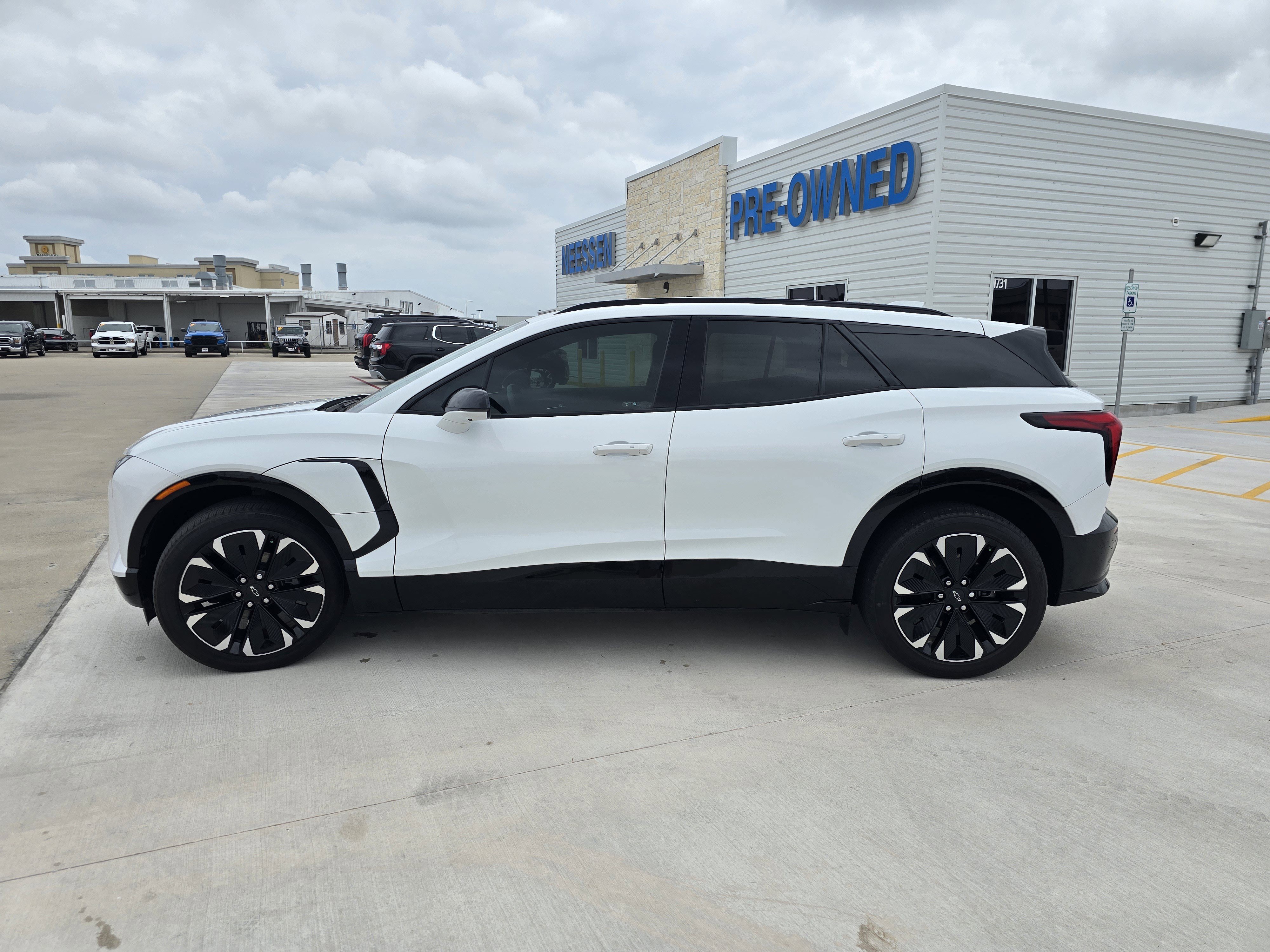 Used 2024 Chevrolet Blazer EV RS image 6
