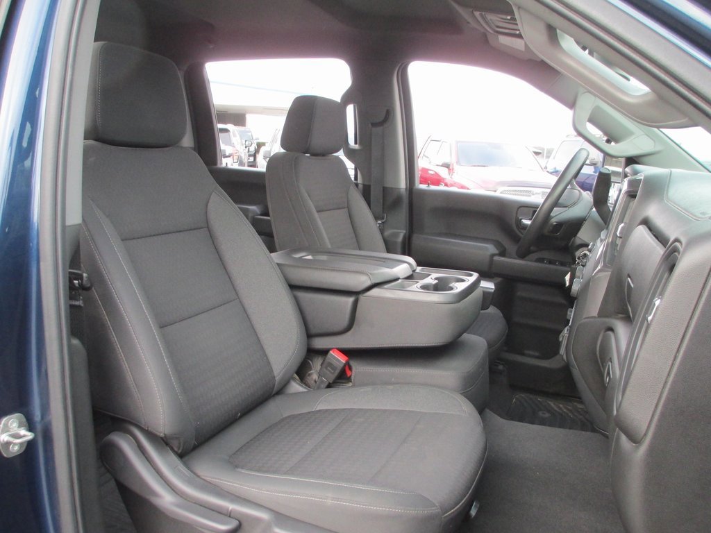 Certified 2022 Chevrolet Silverado 2500 Custom w/ Custom Value Package image 17