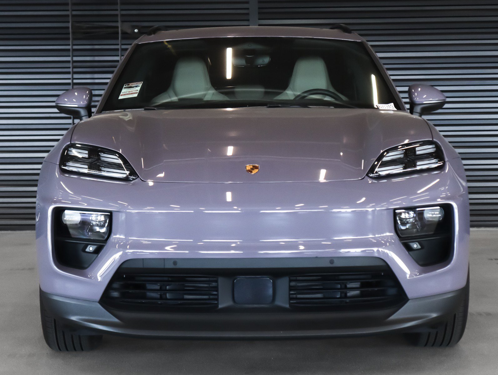 Certified 2025 Porsche Macan Electric RWD image 8