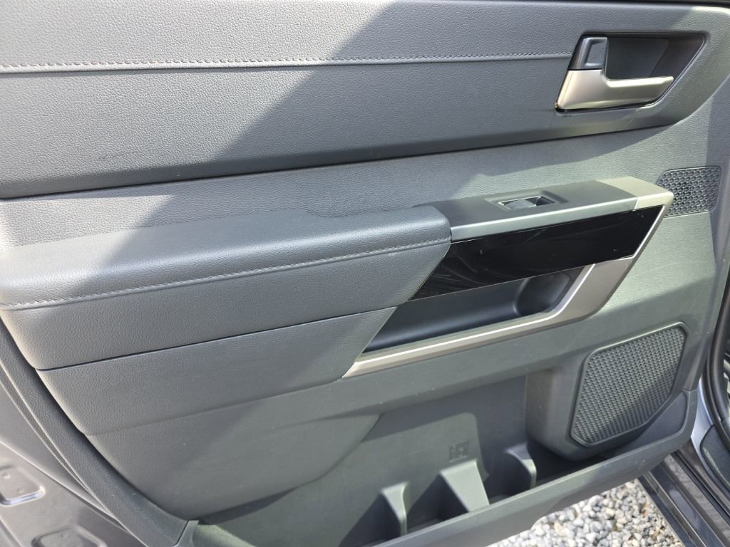 Used 2024 Toyota Tundra Limited AWD/4WD image 16