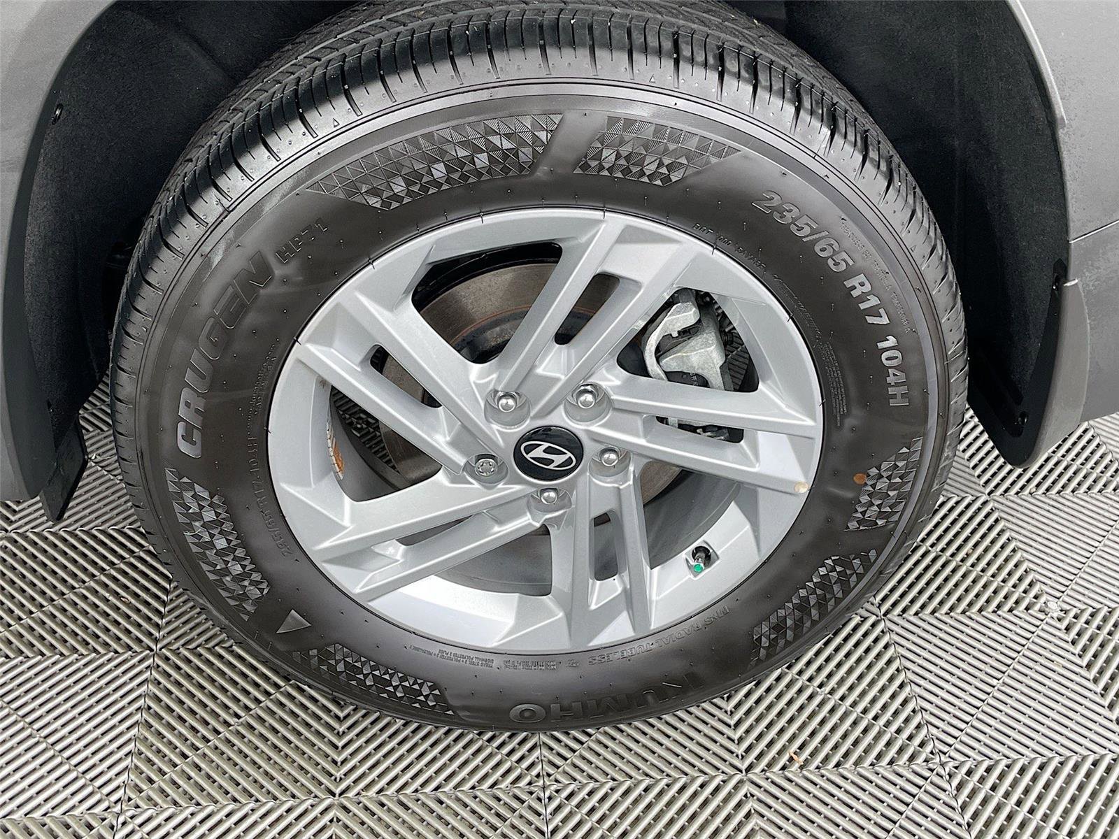 Certified 2025 Hyundai Tucson SE image 31