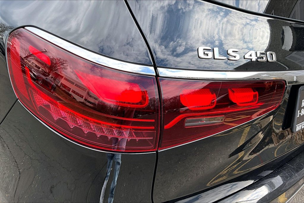 Certified 2024 Mercedes-Benz GLS 450 4MATIC image 32