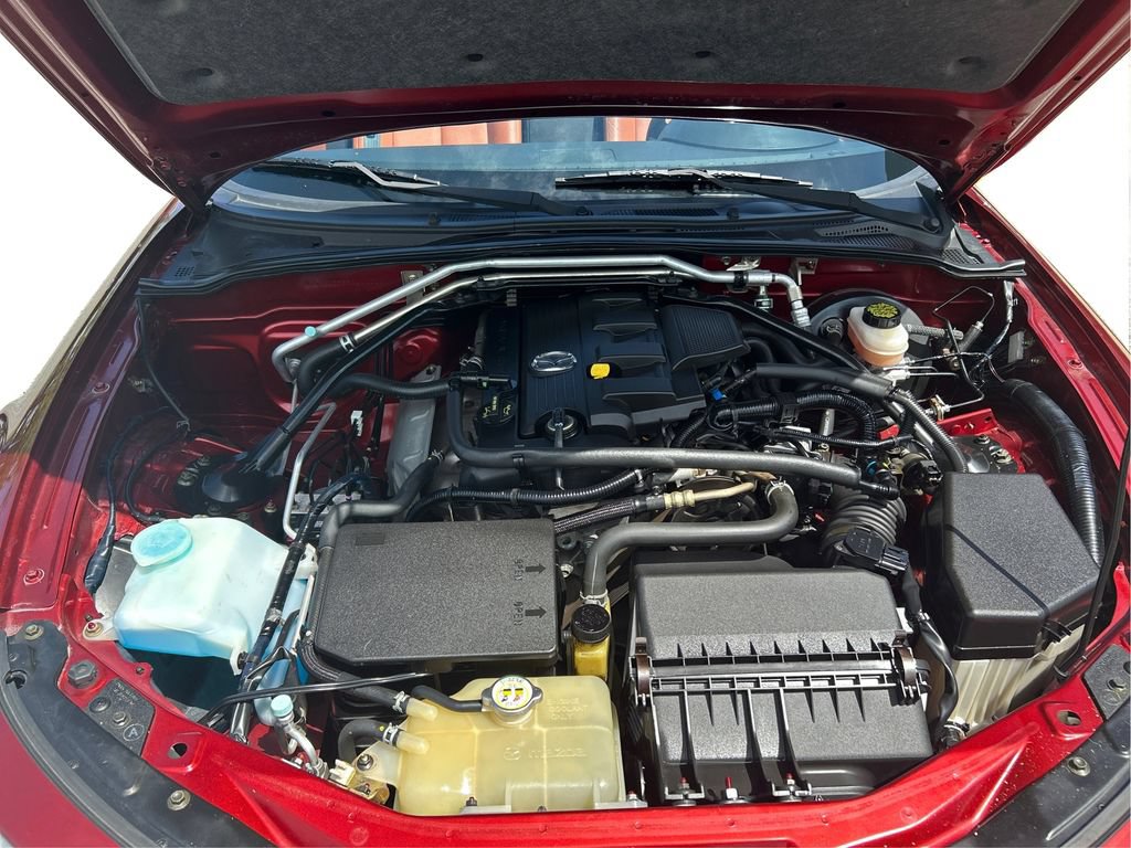 Used 2006 MAZDA MX-5 Miata Grand Touring RWD image 23
