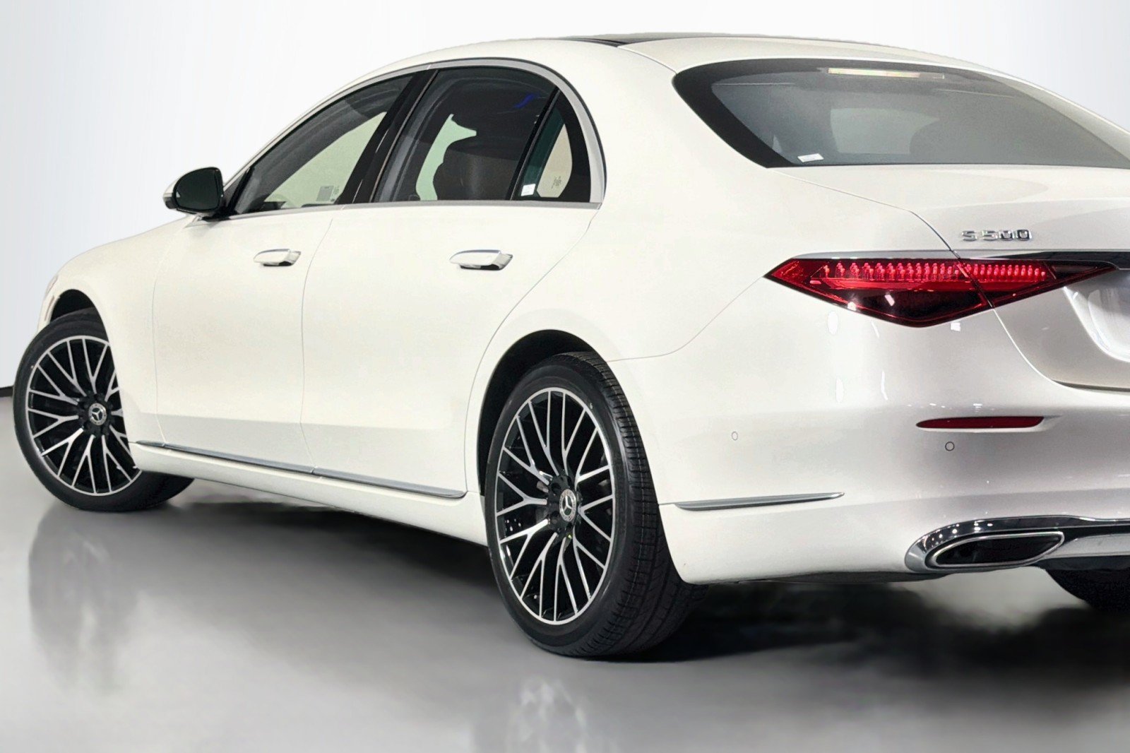 Certified 2023 Mercedes-Benz S 500 4MATIC image 16