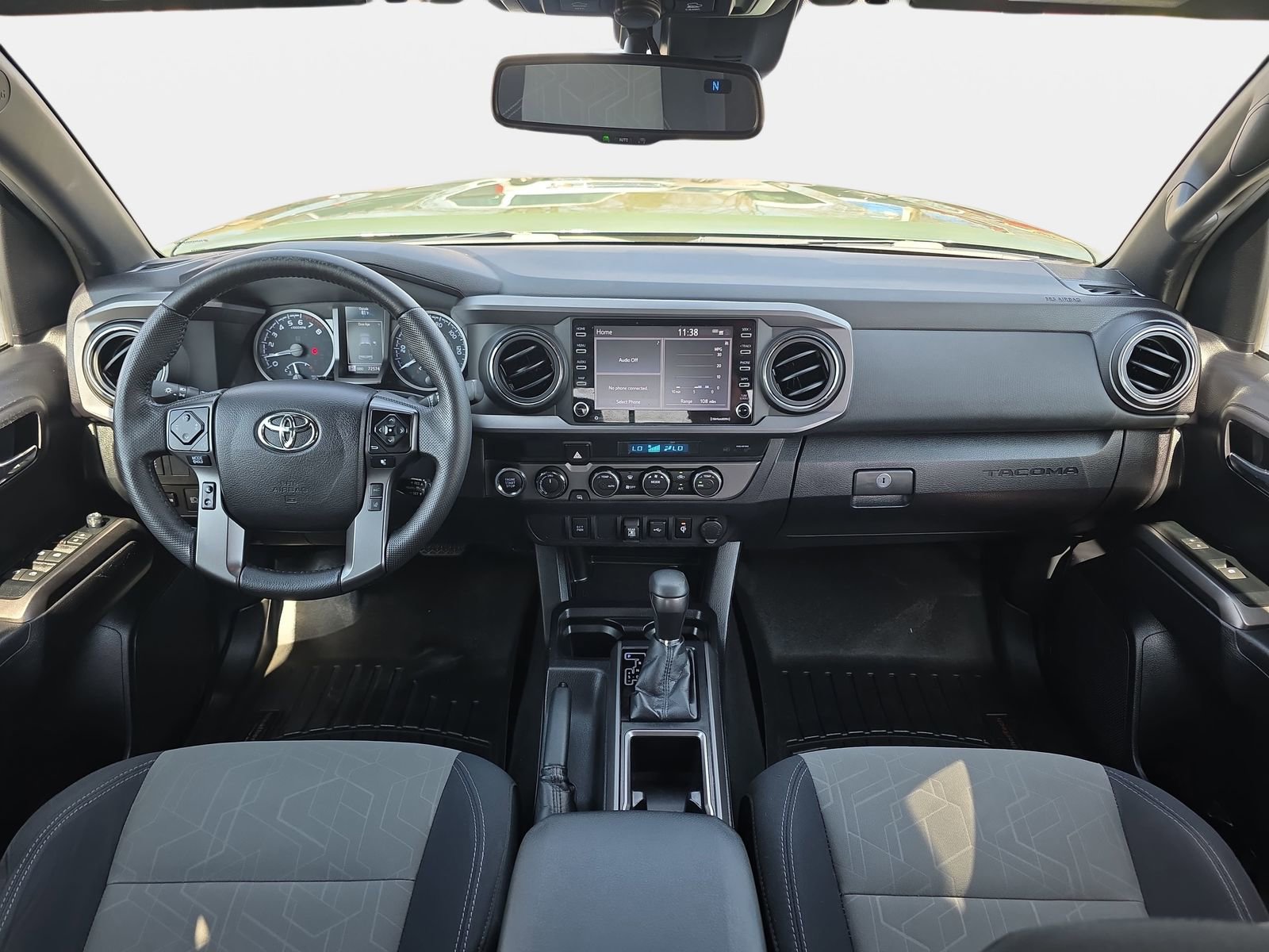 Used 2021 Toyota Tacoma TRD Off-Road image 9