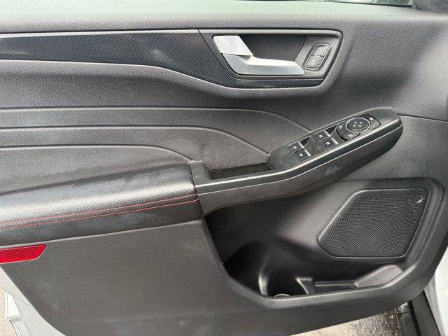 Used 2023 Ford Escape ST-Line image 18