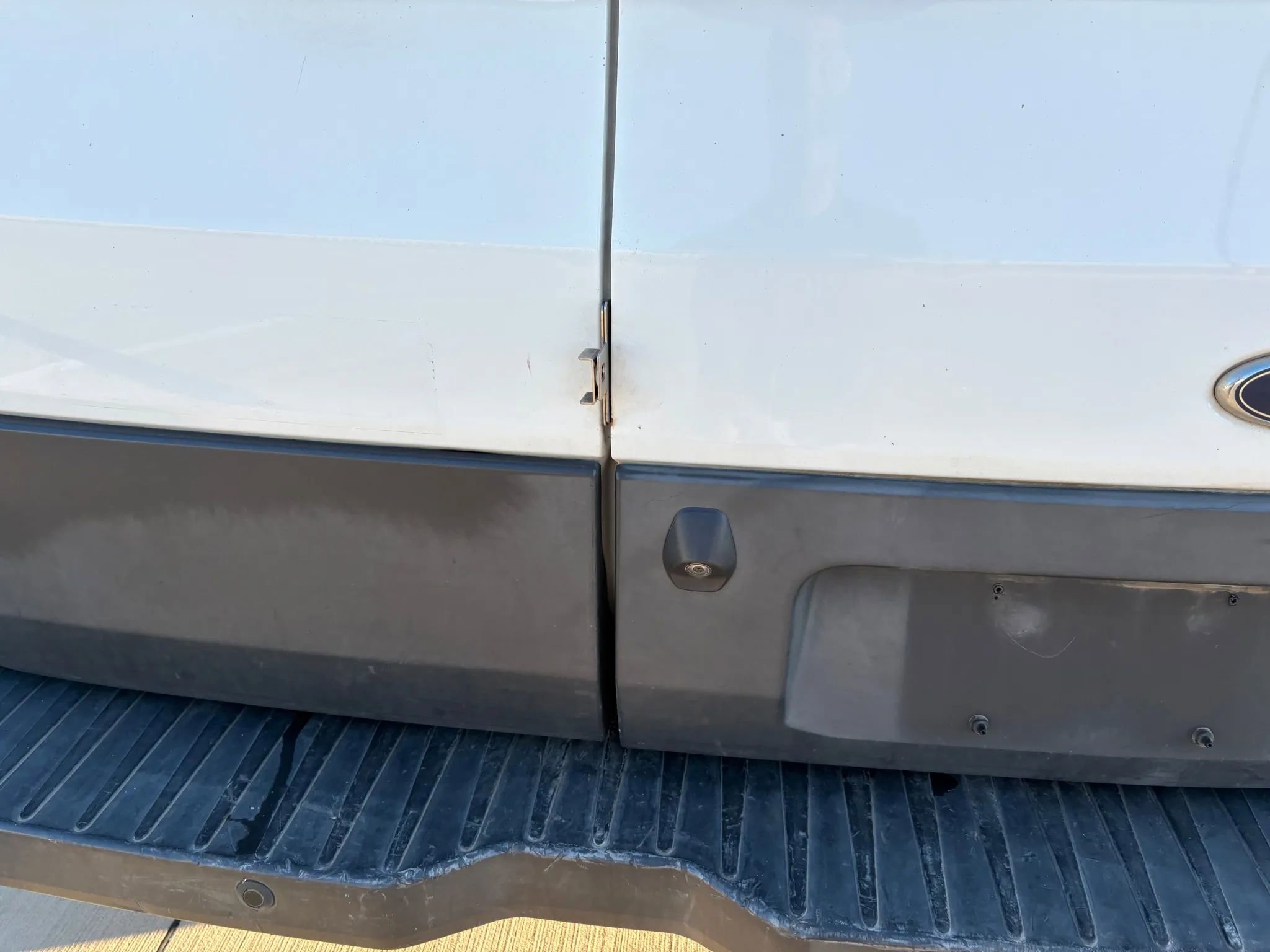 Used 2018 Ford Transit 250 148 Low Roof image 10