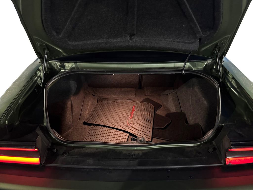 Used 2021 Dodge Challenger SRT Hellcat Redeye image 9