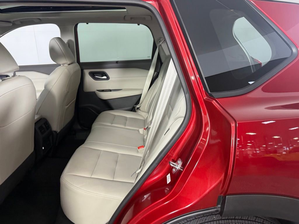 Used 2023 Nissan Rogue SL w/ SL Premium Package FWD image 25